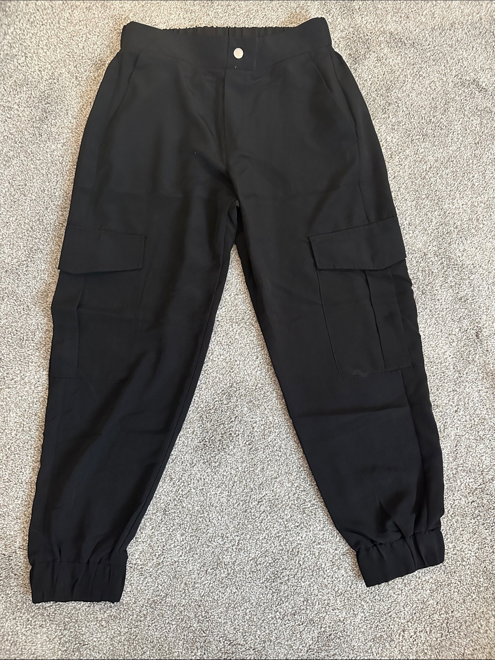 Zara Black Cargo Jogger Pants - Classic Utility Style